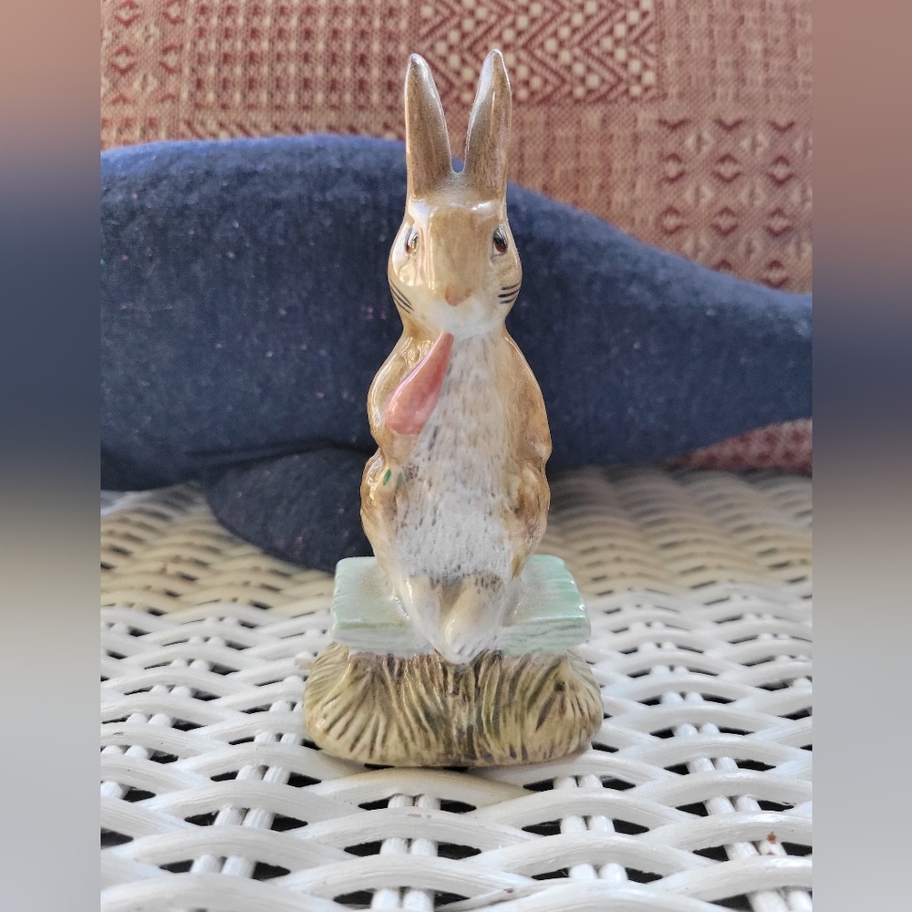 Royal Albert 1989 Fierce Bad Rabbit Vintage